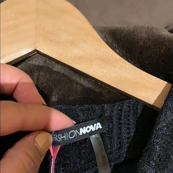 Black Dress - Picture 5 of 7